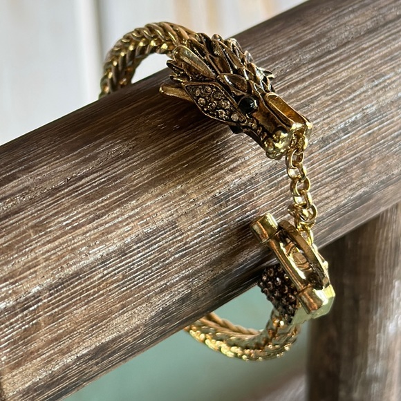 Vintage Goldtone Dragon Crystal Bracelet - Picture 3 of 11